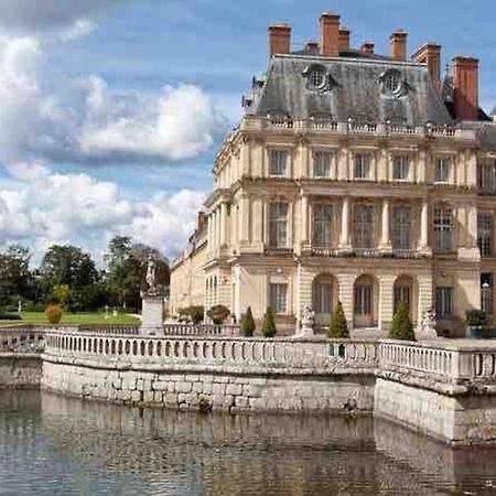 La Pause Allongee - Fontainebleau Hypercentre Exterior photo